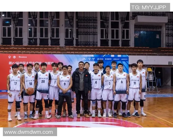 武汉篮球队以74分领跑世界锦标赛积分榜展现强劲实力 武汉篮球队以74分领跑世界锦标赛积分榜展现强劲实力